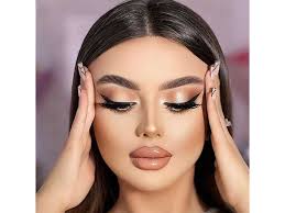 آزاده جهان میکاپ و گریم حرفه‌ای تهران نارمک